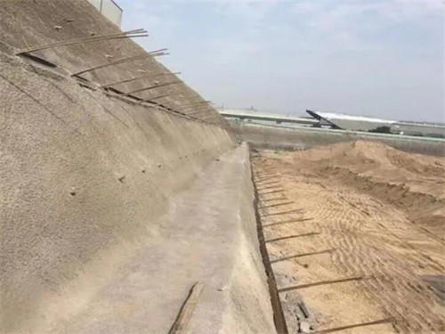 赛罕河道边坡加固